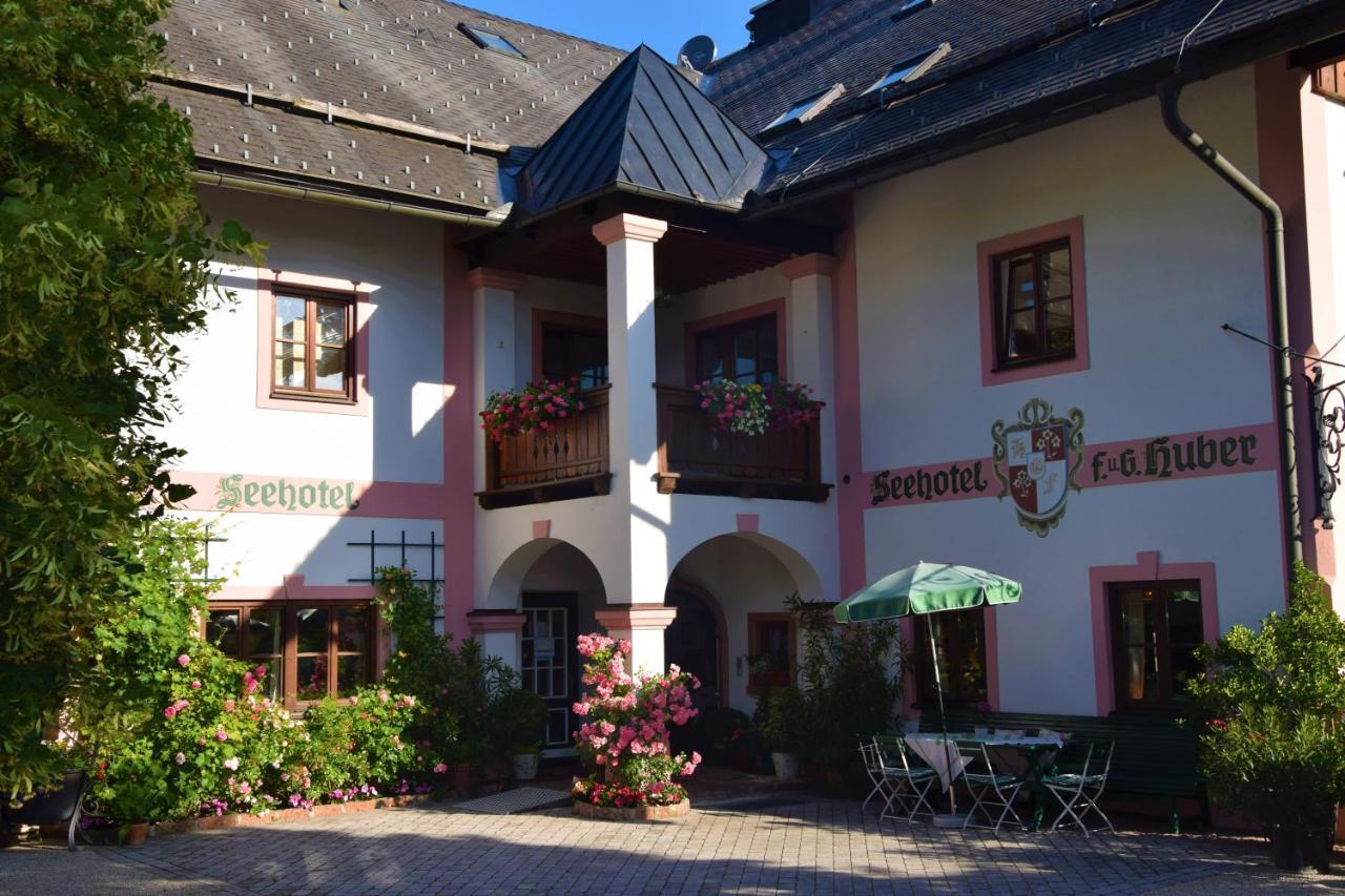 Seehotel Huber Sankt Gilgen Exterior photo